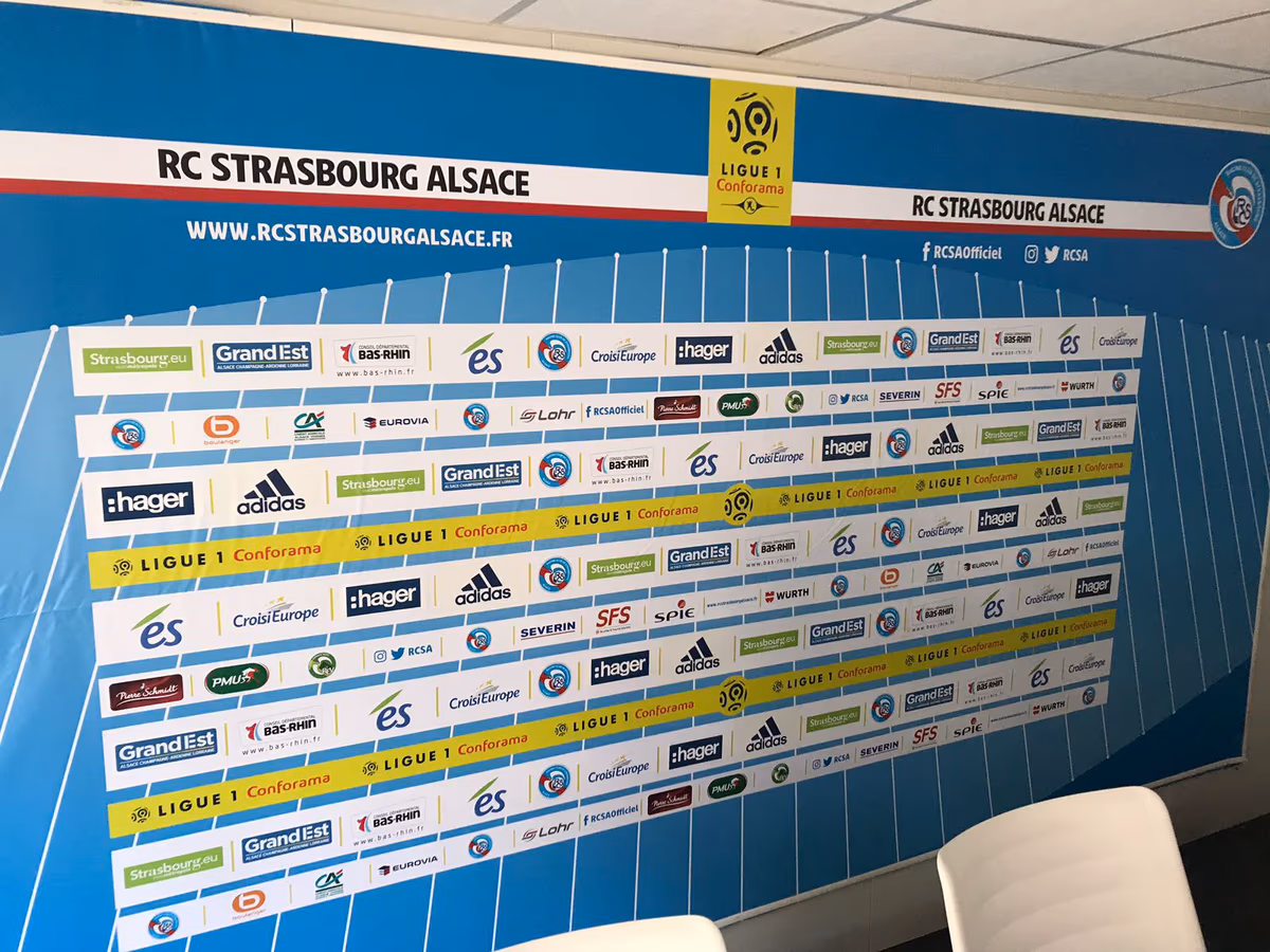 Mur d'interview sponsors — RC Strasbourg Alsace | Nakara Sport