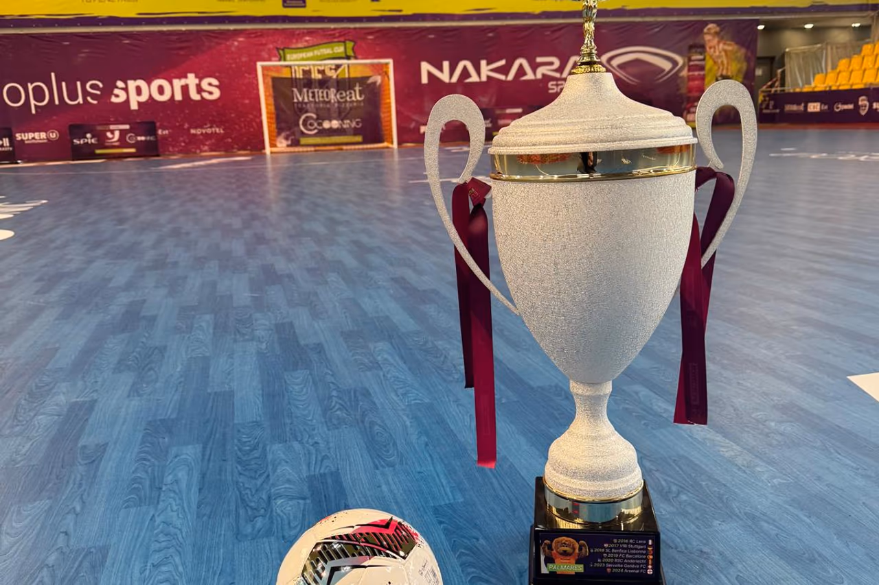 Tournoi de futsal sur sol sportif loué Gerflor Taraflex - location sol sportif Nakara Sport